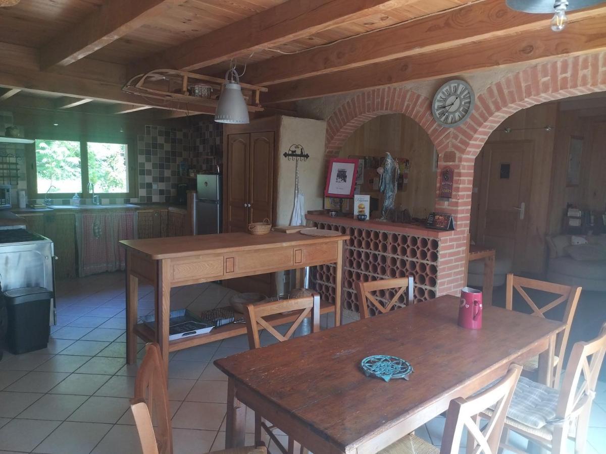 Gite Des 3 Cazelles Кажар Екстериор снимка